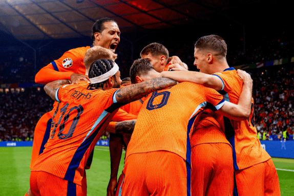 荣耀时刻,上海海港再,创辉煌,新葡京,新葡京app,新葡京娱乐,新普京赌场